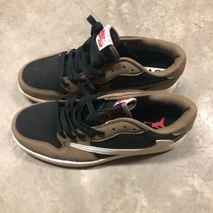 Swoosh AJ1 low TS Rep US9.5